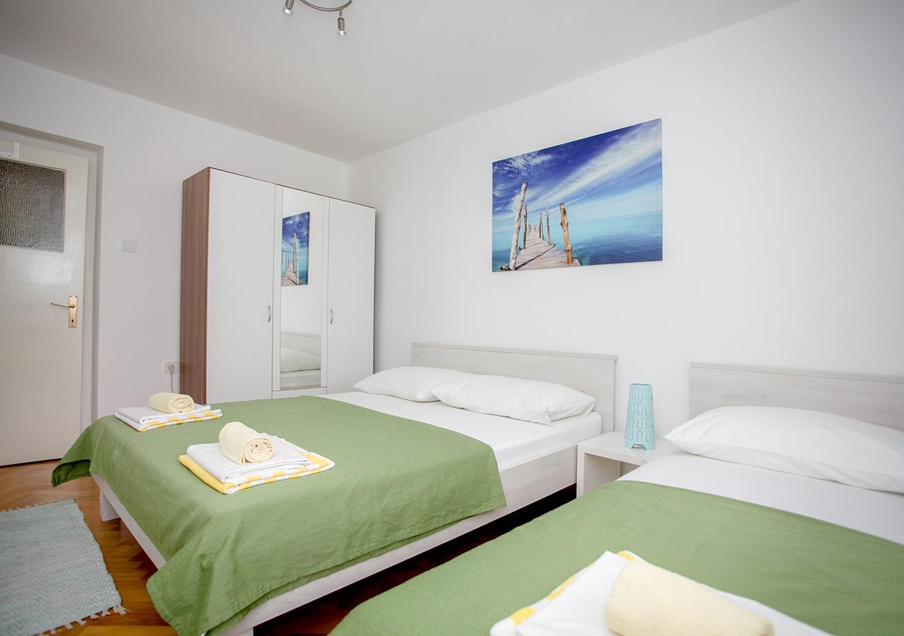 Apartment Omis Holiday Zewnętrze zdjęcie