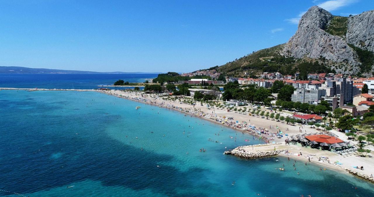Apartment Omis Holiday Zewnętrze zdjęcie