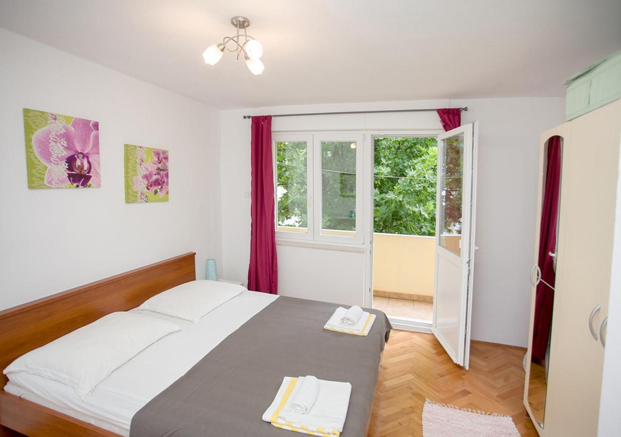 Apartment Omis Holiday Zewnętrze zdjęcie