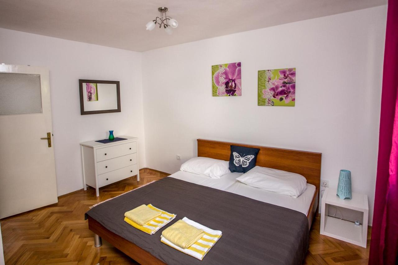 Apartment Omis Holiday Zewnętrze zdjęcie